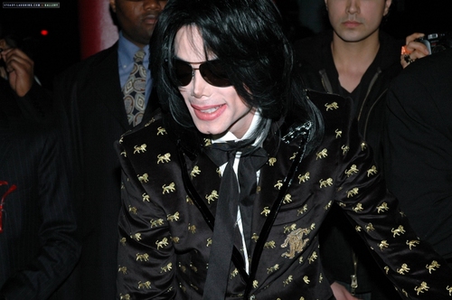 corporate-vip-event-michael-attends-an-event-thrown-in-his-honor-in-japan(276)-m-29.jpg