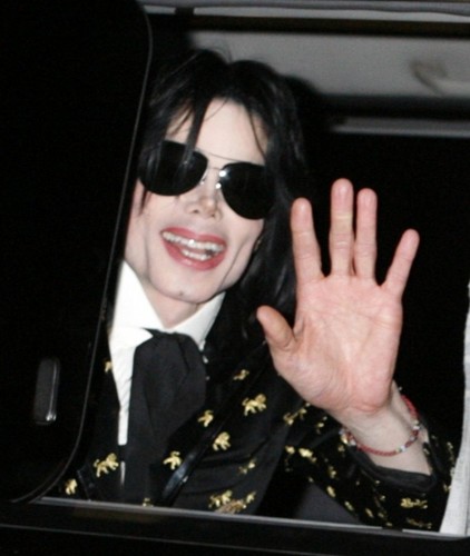 corporate-vip-event-michael-attends-an-event-thrown-in-his-honor-in-japan(276)-m-32.jpg