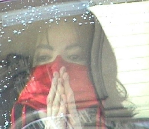 rain-drops-are-the-tears-of-the-long-gone-angels-michael-jackson-16079060-514-447.jpg